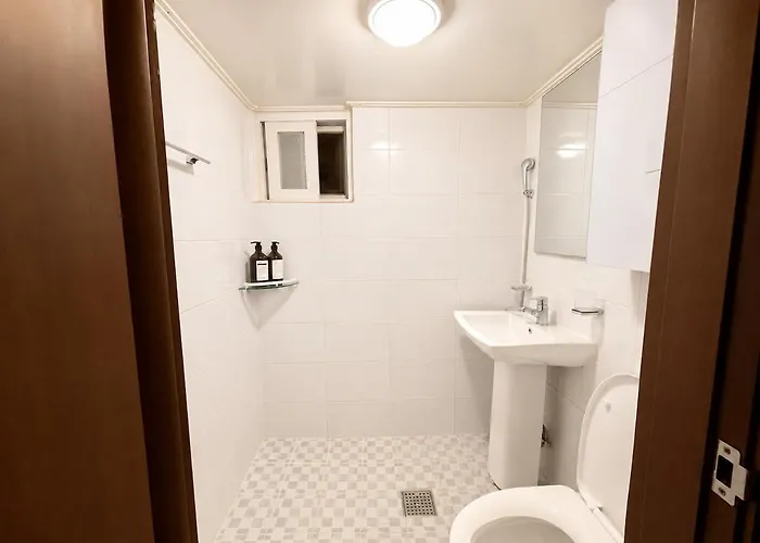 10 Minutes From Hongik Station, 5 Minutes From Yonsei Appartement Séoul
